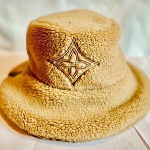 Louis Vuitton  Shearling Curly Bucket Hat Natural